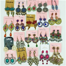 义乌厂家直销韩版韩国欧美镶钻复古耳环地摊夜市热卖小饰品批发
