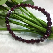 特价石榴石手链工厂直销最低价特价红石榴石7-8MM手链纯天然