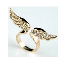 欧美外贸原单时尚饰品合金色天使翅膀满钻石女款戒指指环j170