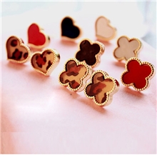 2171欧美饰品批发满满爱意四叶草爱心滴油树脂金边耳钉女