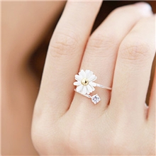 1083厂家直供韩国饰品清新简约绽放小雏菊花朵合金戒指