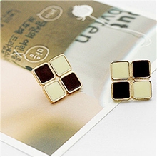 2126韩国九天饰品批发热销黑白几何造型方块耳钉耳饰