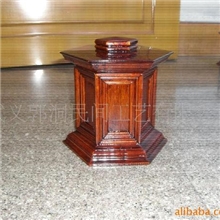 供应木制工艺品殡葬用品骨灰盒宠物骨灰盒