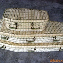 供应植物编织殡葬用品竹编棺材骨灰盒木制品木制棺材