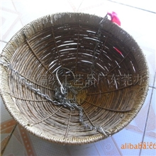 特价大量供应吊花篮,草篮等各新款环保草篮
