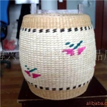 供应天然绿色草编工艺品储物箱