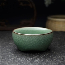 陶瓷杯子龙泉青瓷精品个性杯哥窑翠青釉三足禅定杯