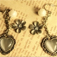 E0203''欧美复古vintage灰色质感珍珠桃心爱心小花耳环