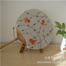 限量日单团扇和风苎麻工艺大理扎染精品手绘金鱼刺子水草