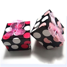 饰品盒饰品包装正方形圆点蝴蝶结戒指盒礼品盒包装盒11281406