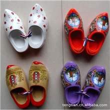 【优品推荐】供应做工精致木制工艺品荷兰木鞋（图）