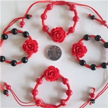 泰山朱砂红漆雕玫瑰花手链批发，中国红雕漆工艺海量批发