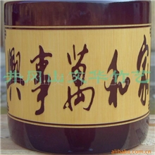 供应（批发）价廉物美竹雕笔筒