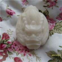 厂家生产批发象牙果核雕，木雕，把件木质工艺品大头龙龟