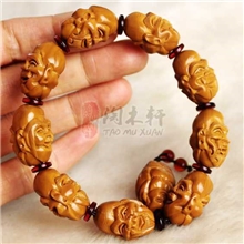 供应批发橄榄核雕十八罗汉手串双面雕北工橄榄胡手串