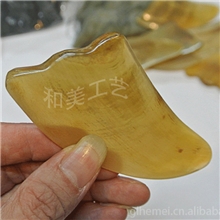 厂家热销8-10cm三角形刮痧片圆润保健羊角制品BJ038羊角刮痧板