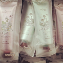 批发RS14简芬妮护手霜冬季手霜化妆品批发正品护手霜沈阳呈展