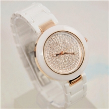 供应韩版钻表陶瓷正品潮流防水时装表时尚镶钻女士水钻手表批发