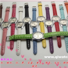 七夕爆款时尚男士女士钢带手表商务表白领情侣手表手表批发