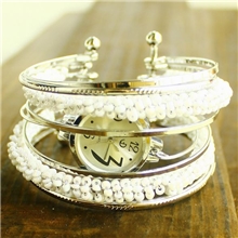 外贸原单精品礼品店女士手表时尚手镯表厂家创意腕表女品牌手表