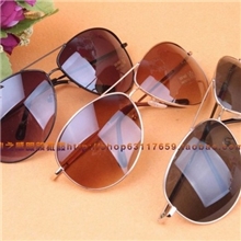 [8002]潮驾驶镜经典款蛤蟆镜墨镜非偏光型男装饰眼镜酷