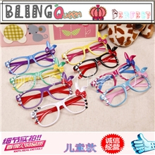 只赚信誉不赚钱小兔子时尚眼镜框桃心移印FM544