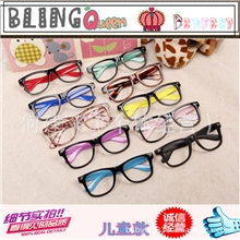 只赚信誉不赚钱四季皆宜儿童眼镜框眼镜架现为新色系FM469