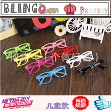 只赚信誉不赚钱爆款小可爱时尚太阳镜儿童眼镜限量抢购中FM543