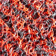 大量供应双色汽车喷丝脚垫黑红pvc高弹性汽车地毯2公分厚