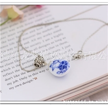 陶瓷装饰件厂供应陶瓷首饰手工陶瓷饰品陶瓷项饰创意礼品定做