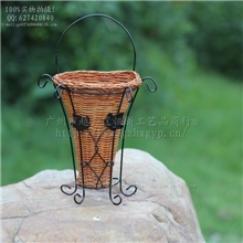 【厂家直销】D0200-半边挂花器铁艺花器壁挂花器藤编花器