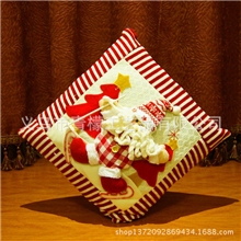 圣诞老人抱枕圣诞节装饰品汽车抱枕室内沙发装饰节庆道具