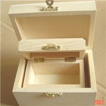 曹县诚龙工艺品厂专业生产设计各种松木桐木木盒包装盒