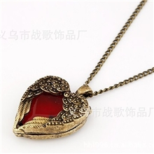 p0060复古桃心翅膀多切面宝石长项链毛衣链批发