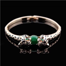 威妮华.比拉正品饰品豹之吻手镯猫眼石韩版时尚手环厂家批发