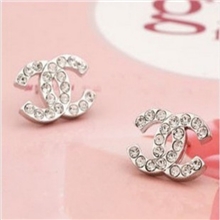 义乌韩饰批发双C字母简约闪钻满钻耳钉厂家直销全店混批