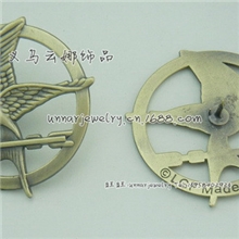 带包装hungergamesMockingjaypin饥饿游戏嘲笑鸟金色胸针