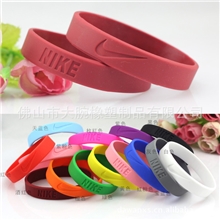 NIKE耐克篮球足球运动硅胶手环手腕带手镯首饰厂家批发订做