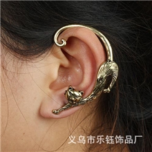 E186中东热销复古个性朋克风妖娆的小猫耳挂式耳环厂家直销