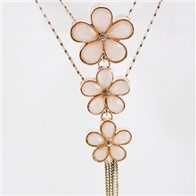 韩版毛衣链批发|三朵梅花毛衣链批发|流苏毛衣链长项链饰品批发