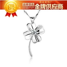 热销韩版饰品批发女款四叶项链镶钻饰品厂家天猫/商场高品质货