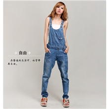 2013新款韩版女式牛仔背带裤长裤小脚女式牛仔裤吊带裤