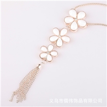 &ldquo;天天限量购&rdquo;特供商三朵梅花毛衣链韩版时尚长款配饰项链