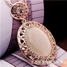 CCC2713韩版椭圆猫眼石毛衣链长款服饰项链新款不掉色合金吊坠