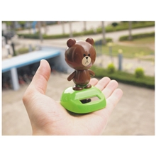 厂家直销LINE太阳能充电汽车摆件连我太阳能公仔30个起批