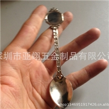 厂家生产不锈钢勺子可达到镜面效果抛光技术