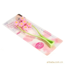 达贺梅花形六轮瘦脸按摩滚轮（4158）玫瑰花脸部按摩器