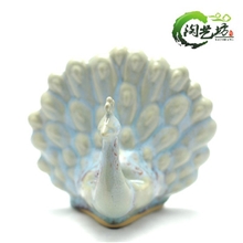 淘艺坊批发孔雀造型钧瓷工艺品精致摆件创意名片架商务礼品可定制