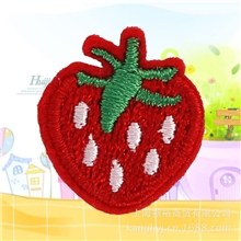 厂家直销卡通草莓图案布贴补丁贴刺绣背胶熨烫贴可定做混批