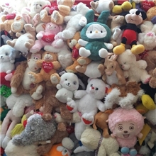 抛售大批库存毛绒玩具婚庆公仔夹机娃娃抓机毛绒玩具批发小公仔